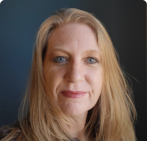 amber carter headshot